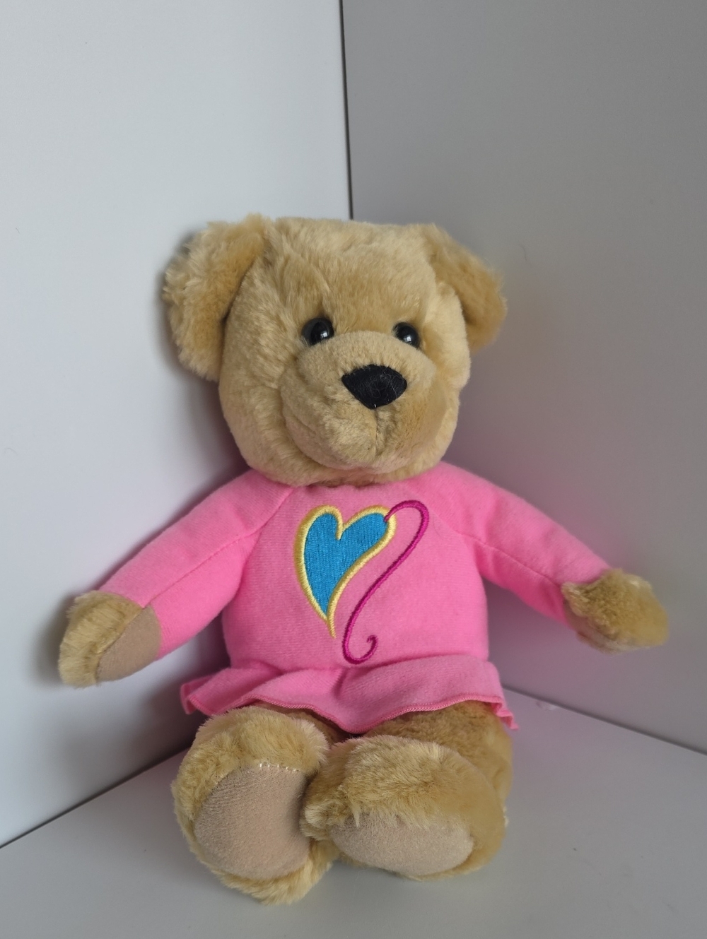 Vintage 2000 Hallmark Love & Kiss Kiss Tan Bear With Pink Heart Dress 10"